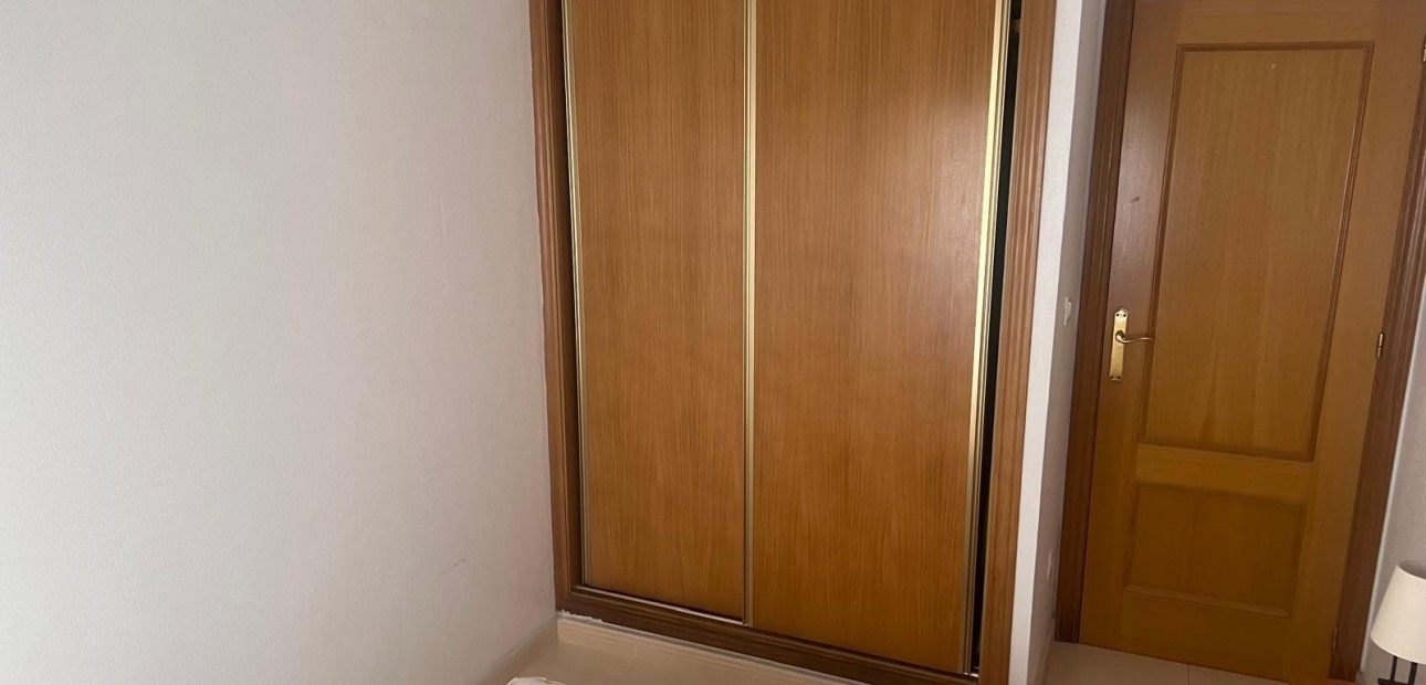 Venta - Apartamento / piso -
Torrevieja - Habaneras