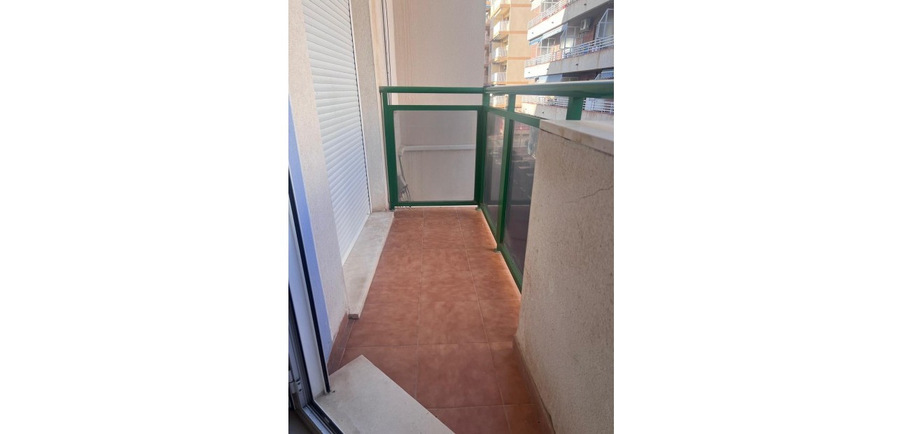 Venta - Apartamento / piso -
Torrevieja - Habaneras