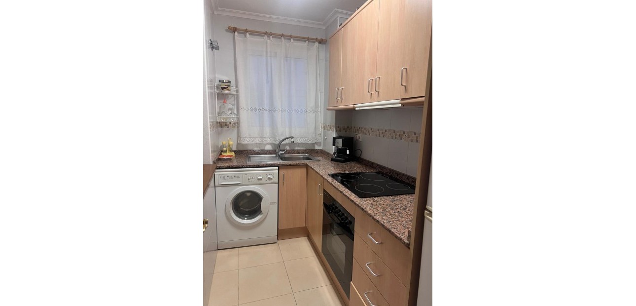 Venta - Apartamento / piso -
Torrevieja - Habaneras