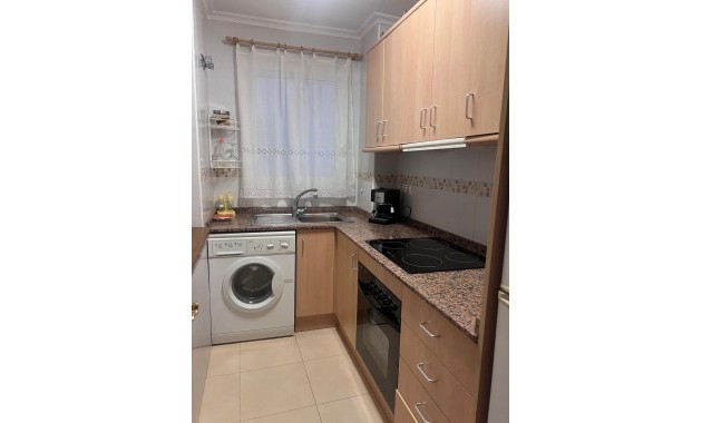 Sale - Apartment / flat -
Torrevieja - Habaneras