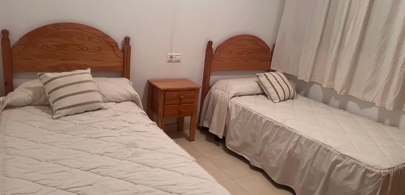 Sale - Apartment / flat -
Torrevieja - Habaneras