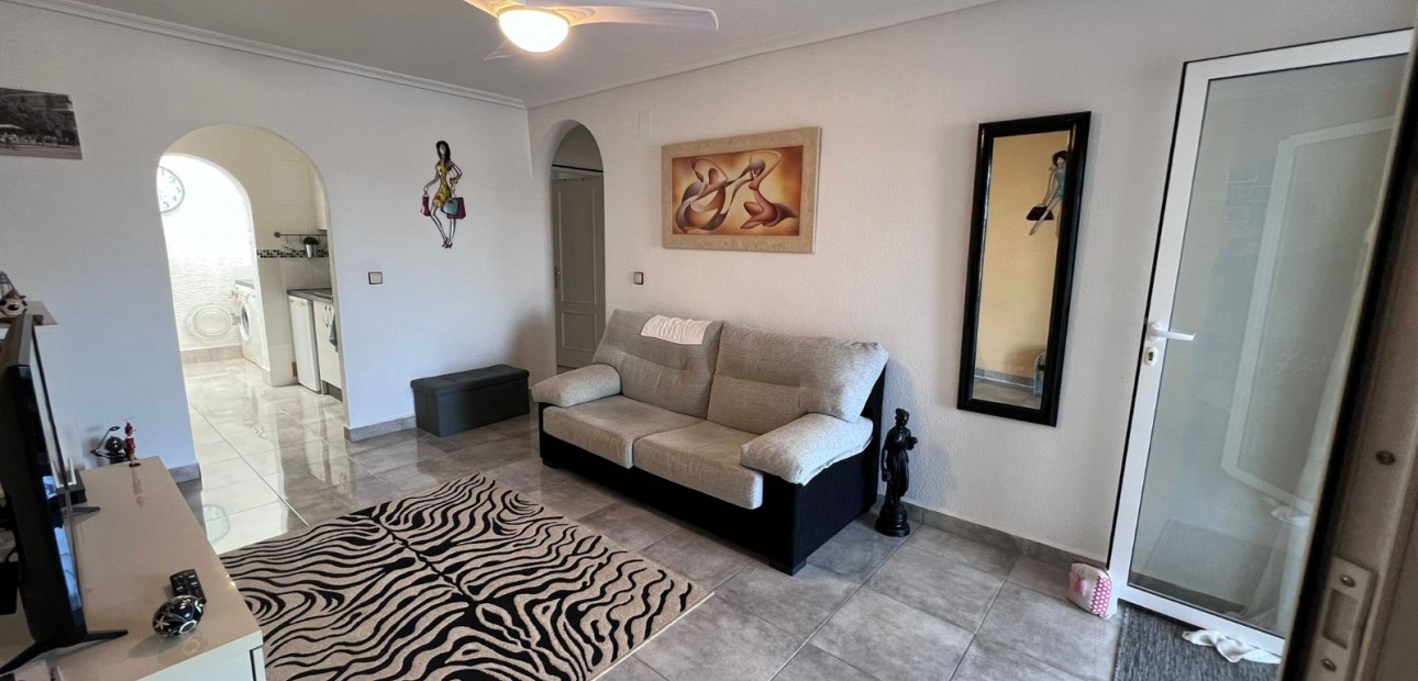 Sale - Apartment / flat -
Orihuela - Entre Naranjos Vistabella