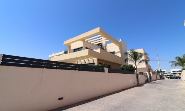 Herverkoop - Detached Villa -
Los Montesinos - La Herrada