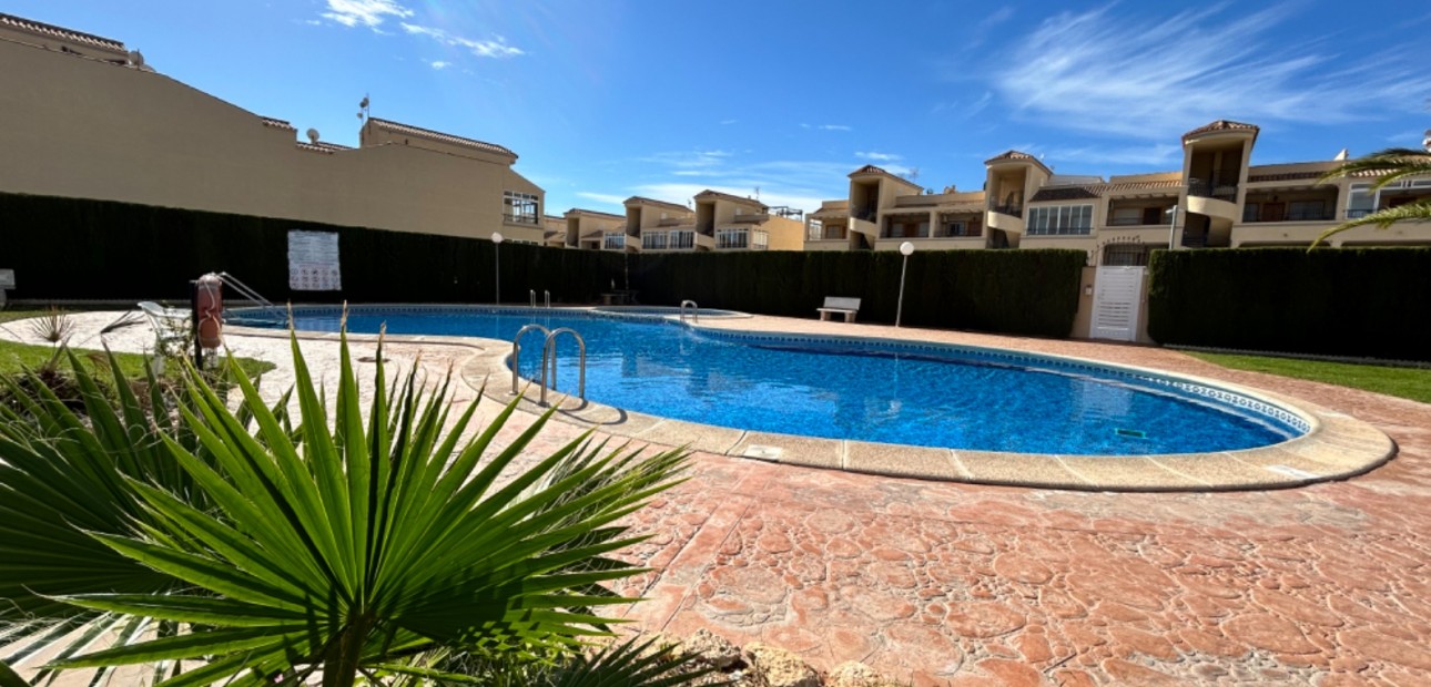 Herverkoop - Penthouse -
Orihuela Costa - Punta Prima