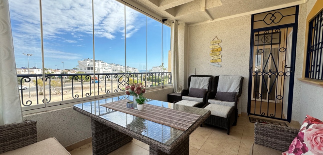 Herverkoop - Penthouse -
Orihuela Costa - Punta Prima