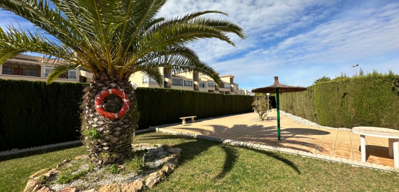 Venta - Ático -
Orihuela Costa - Punta Prima