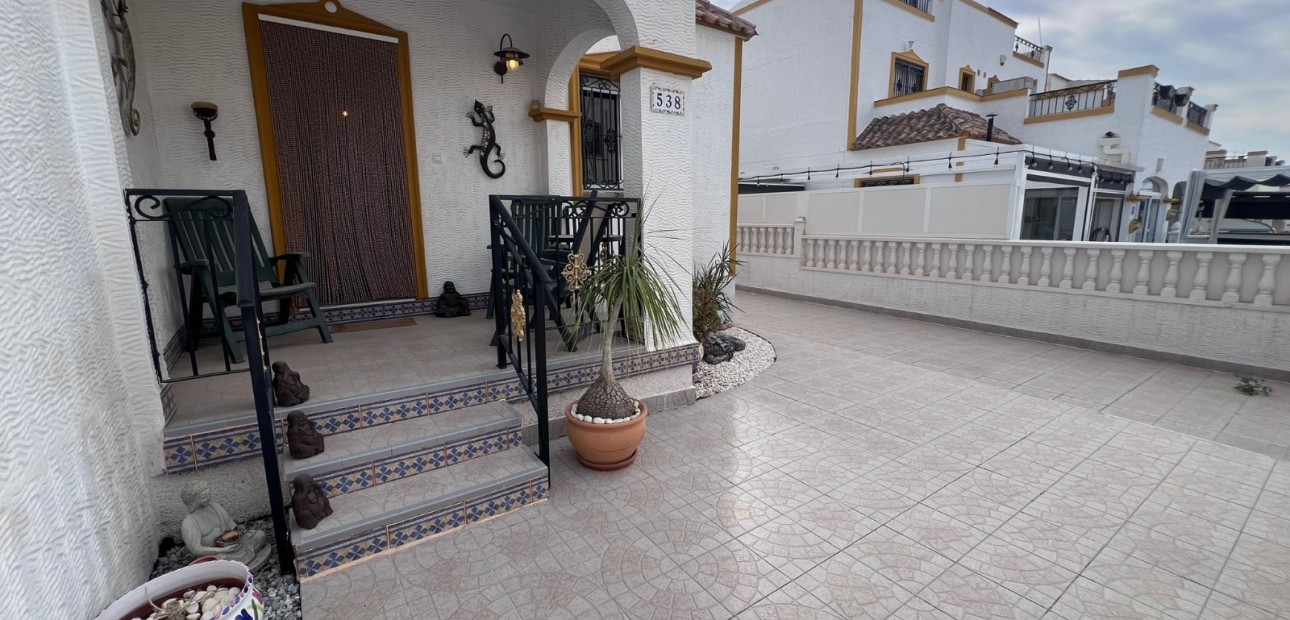 Sale - Townhouse -
Orihuela - Entre Naranjos Vistabella