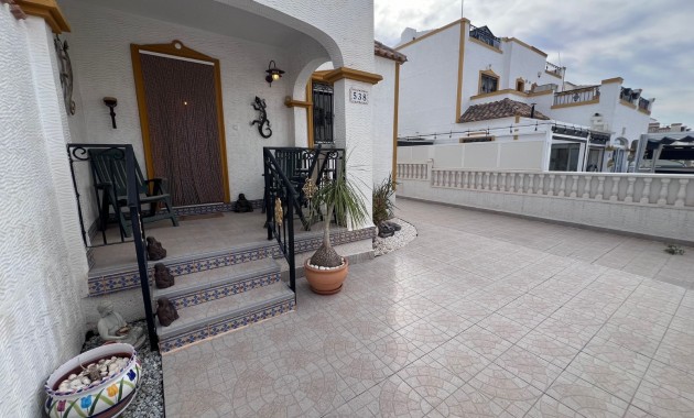 Sale - Townhouse -
Orihuela - Entre Naranjos Vistabella