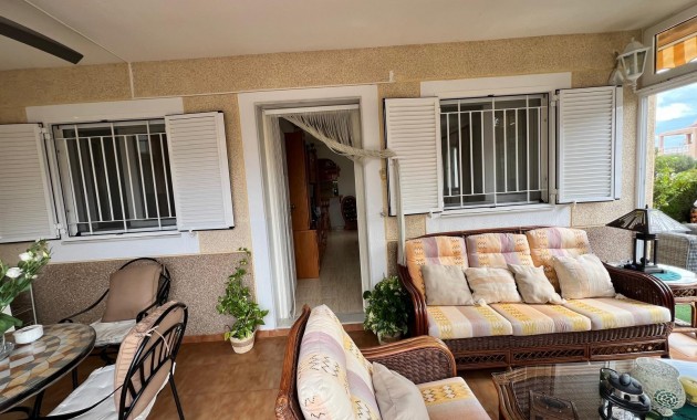 Sale - Bungalow -
Orihuela Costa - Punta Prima