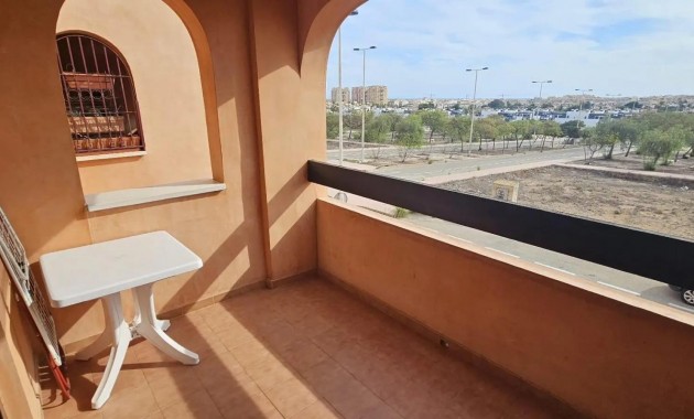 Herverkoop - Appartement / flat -
Torrevieja - Torrejón