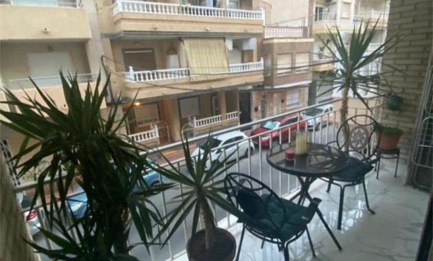 Sale - Apartment / flat -
Torrevieja - Estacion de autobuses