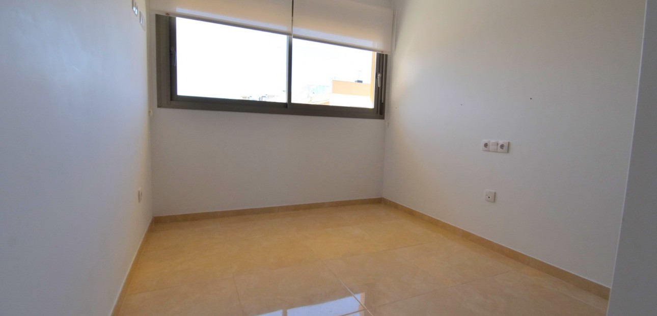 Sale - Apartment / flat -
Orihuela Costa - Villamartin