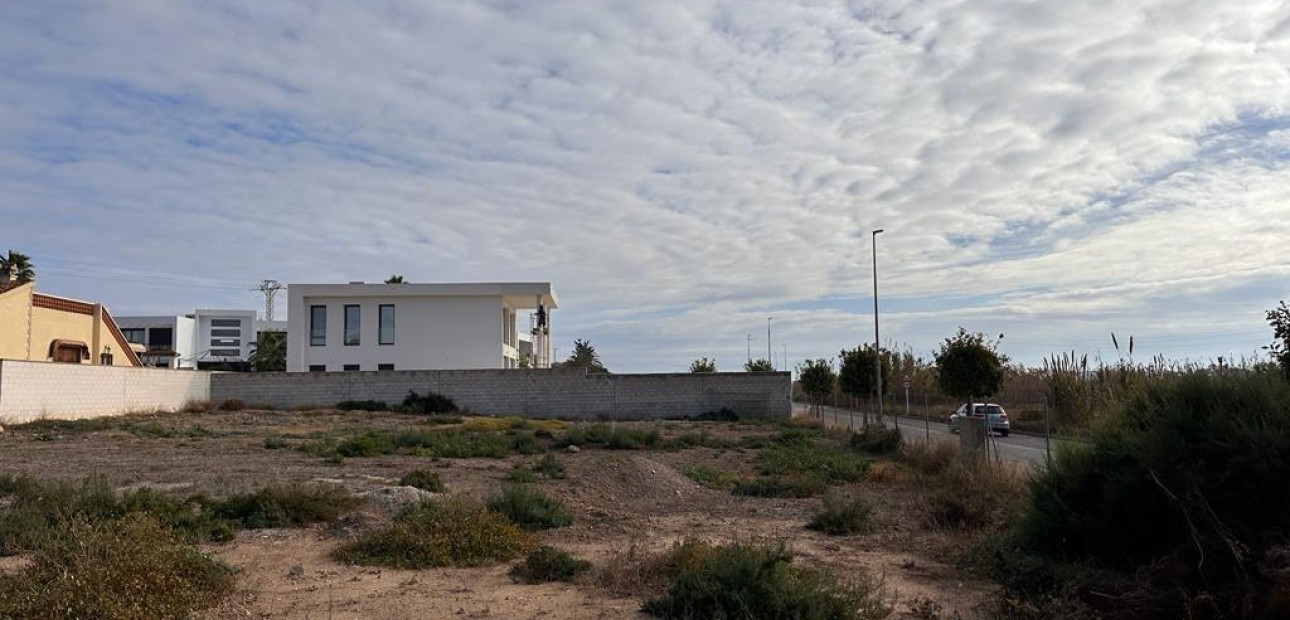 Sale - Land -
La Marina - San fulgencio