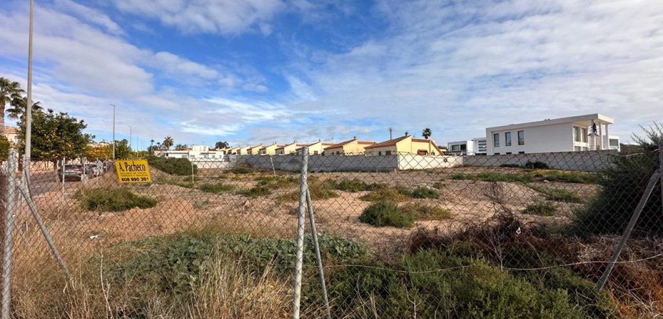 Sale - Land -
La Marina - San fulgencio