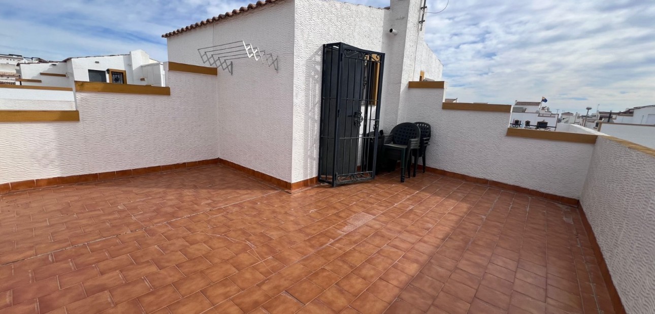 Sale - Townhouse -
Orihuela - Entre Naranjos Vistabella