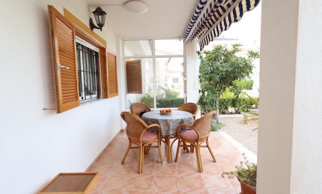 Sale - Bungalow -
Pilar de la Horadada - Mil Palmeras