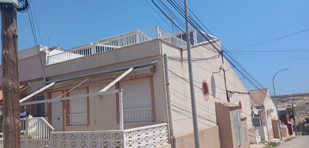 Venta - Bungalow -
San Fulgencio - Oasis