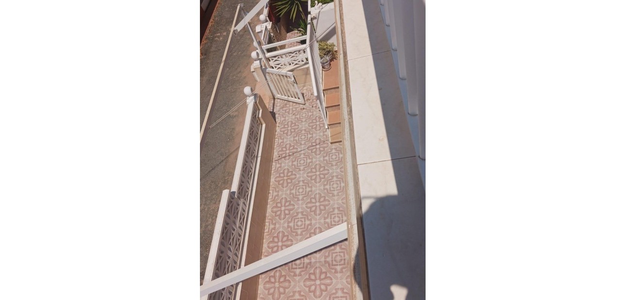 Sale - Bungalow -
San Fulgencio - Oasis