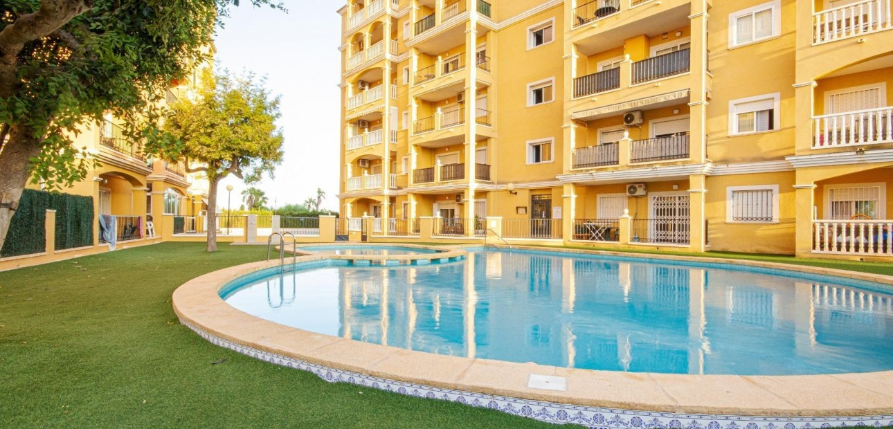 Venta - Apartamento / piso -
Torrevieja - Torreblanca