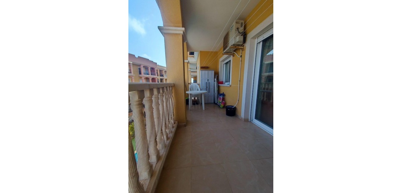 Sale - Apartment / flat -
Torrevieja - Torreblanca