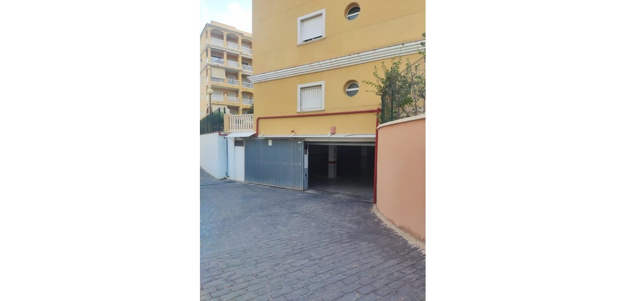 Sale - Apartment / flat -
Torrevieja - Torreblanca