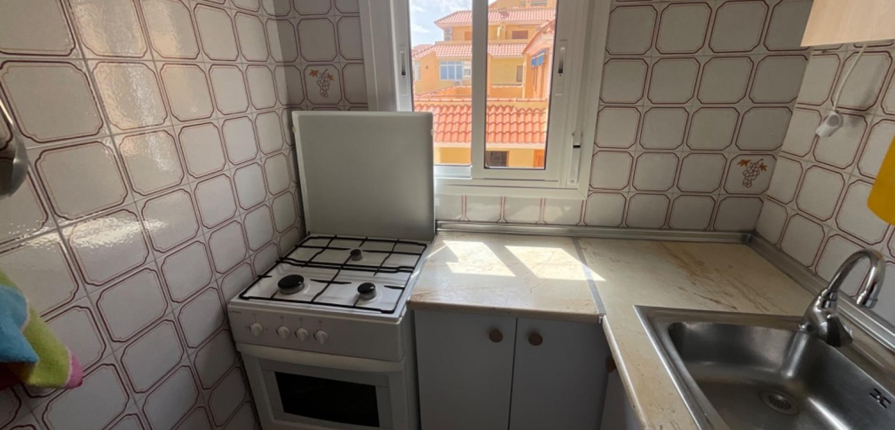 Sale - Apartment / flat -
Torrevieja - La Mata