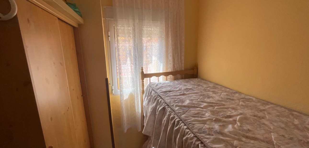 Sale - Apartment / flat -
Torrevieja - La Mata