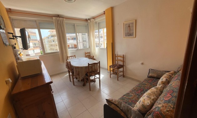 Sale - Apartment / flat -
Torrevieja - La Mata