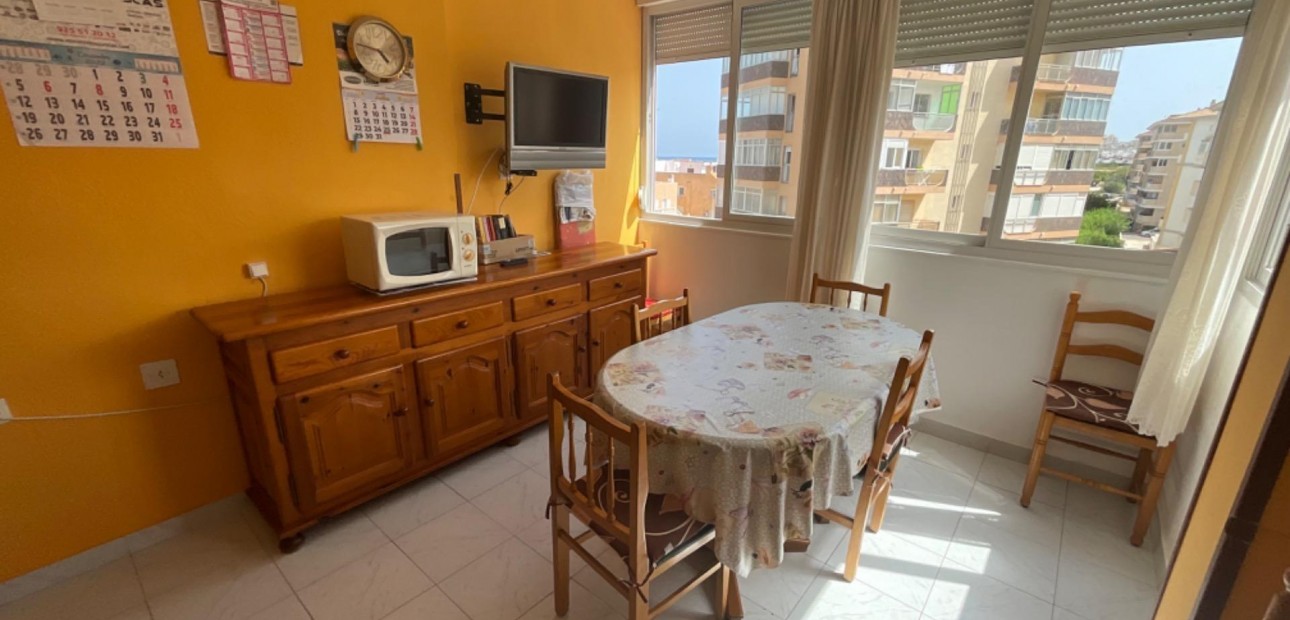 Sale - Apartment / flat -
Torrevieja - La Mata