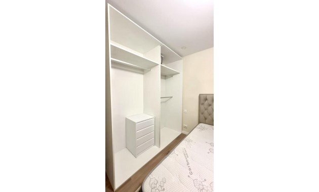 Sale - Apartment / flat -
Alicante - Los angeles