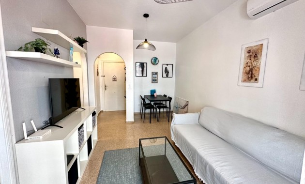 Sale - Apartment / flat -
Guardamar del Segura - Pueblo