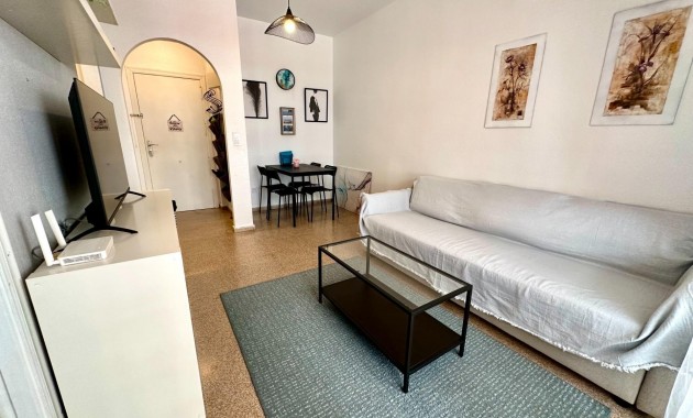 Sale - Apartment / flat -
Guardamar del Segura - Pueblo