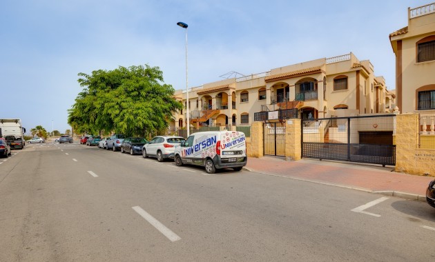 Herverkoop - Bungalow -
Torrevieja - Sector 25