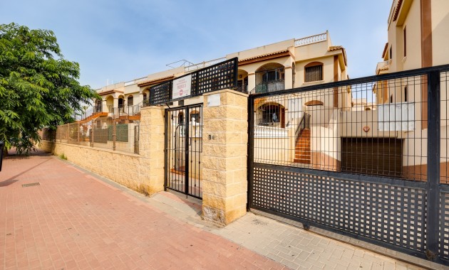 Herverkoop - Bungalow -
Torrevieja - Sector 25