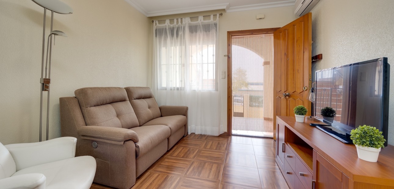 Venta - Bungalow -
Torrevieja - Sector 25