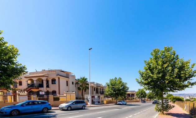 Herverkoop - Bungalow -
Torrevieja - Sector 25