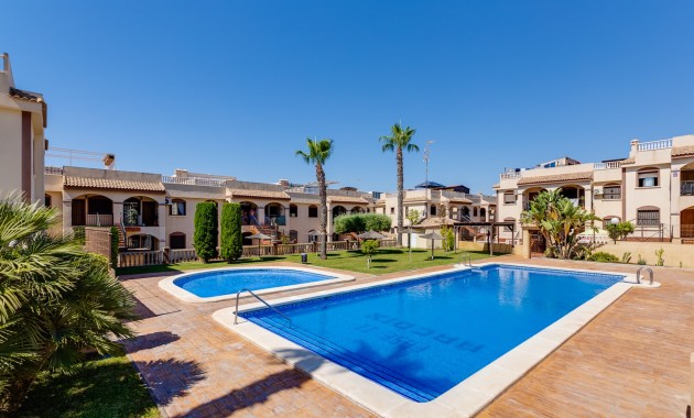 Herverkoop - Bungalow -
Torrevieja - Sector 25