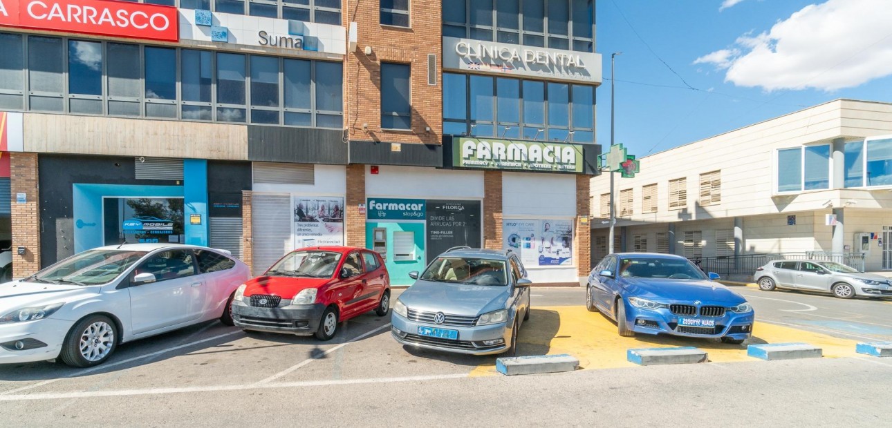 Long time Rental - Commercial Unit -
Orihuela Costa - Playa Flamenca