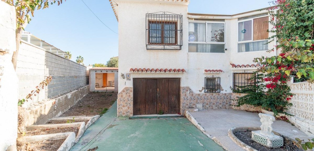 Sale - Semi -
Orihuela Costa - Punta Prima