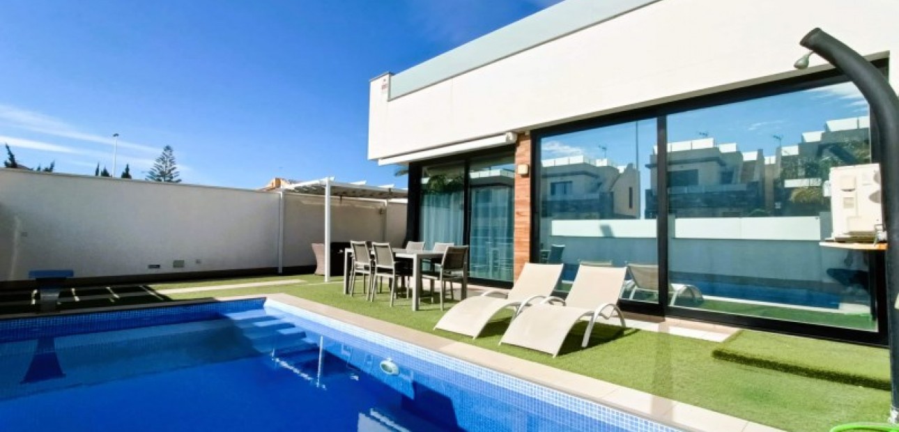 Sale - Terraced house -
Lo Pagan - San Pedro del Pinatar