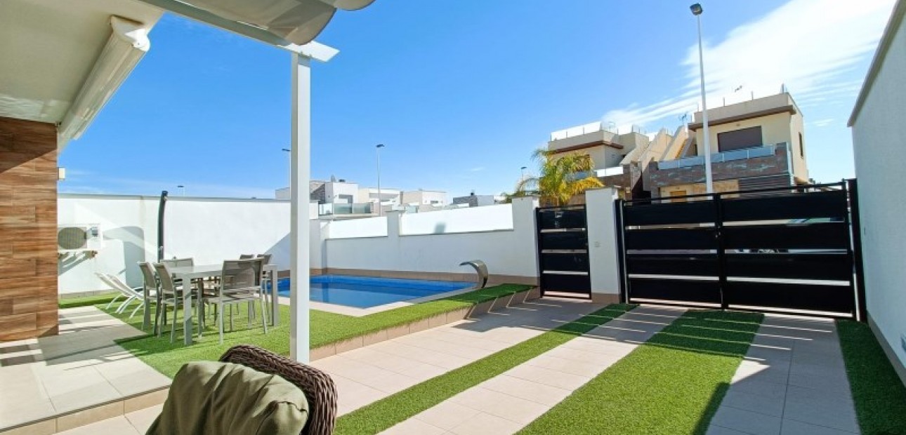 Venta - Terraced house -
Lo Pagan - San Pedro del Pinatar