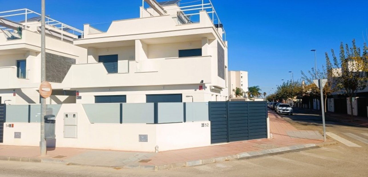 Herverkoop - Terraced house -
Santiago de la ribera - San Javier