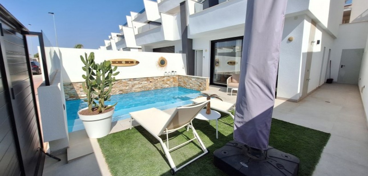 Sale - Villa -
Santiago de la ribera - San Javier