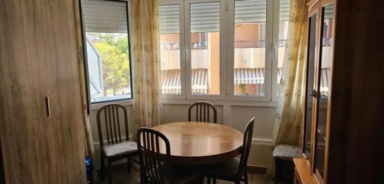 Herverkoop - Appartement / flat -
Torrevieja - Playa del cura