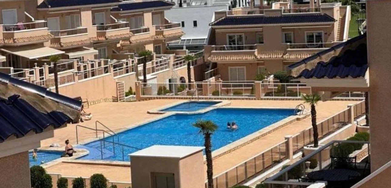 Herverkoop - Bungalow -
Torrevieja - Los altos