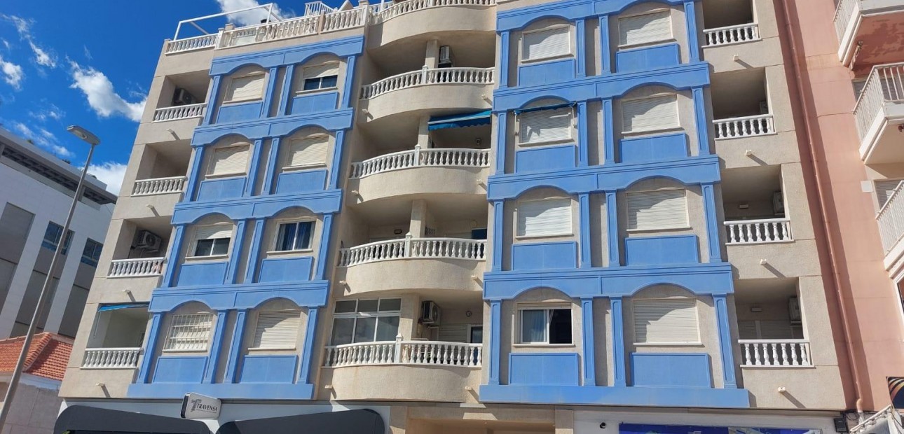 Sale - Ground Floor -
Torrevieja - Playa de los Locos