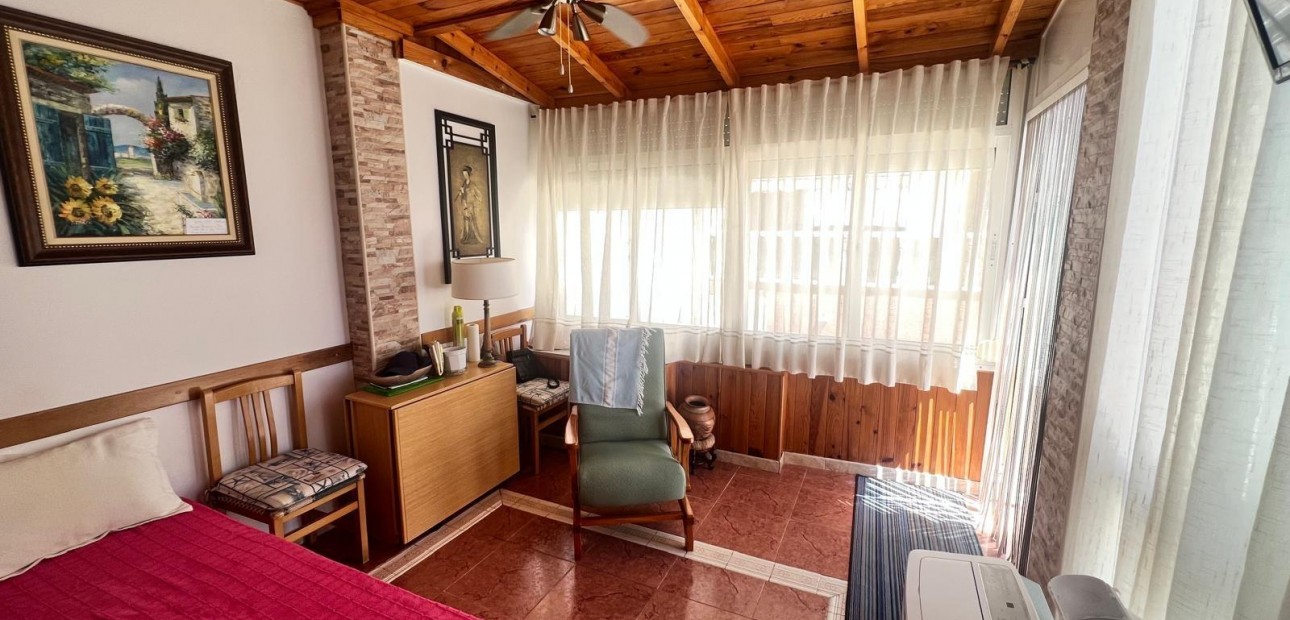 Venta - Bungalow -
Orihuela Costa - Los Dolses