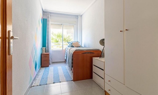 Sale - Apartment / flat -
Torrevieja - Cabo cervera