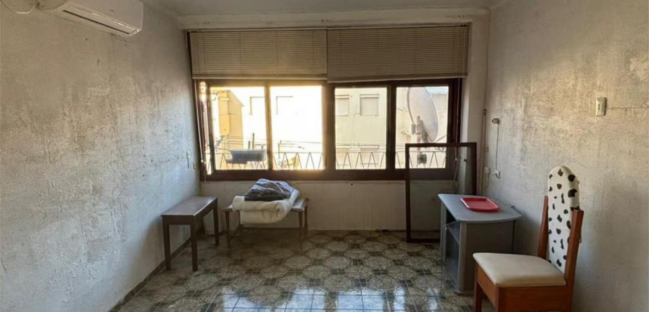 Sale - Apartment / flat -
Alicante - Carolinas altas