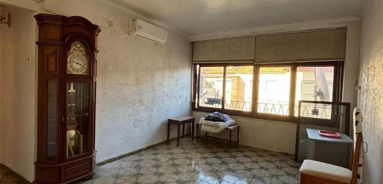 Sale - Apartment / flat -
Alicante - Carolinas altas